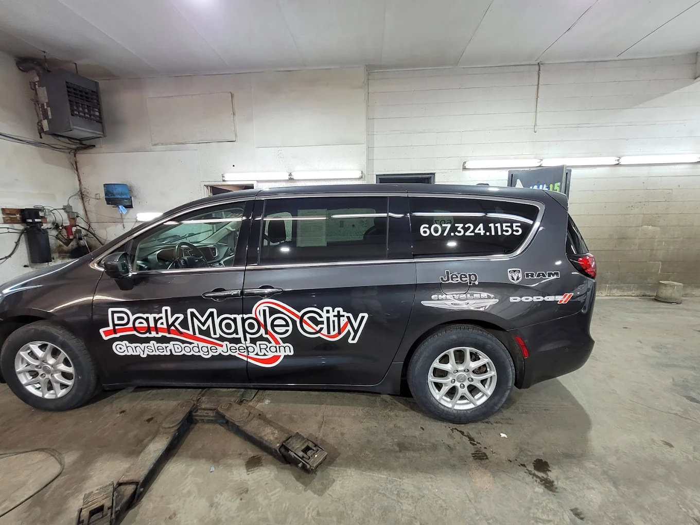 FASTSIGNS